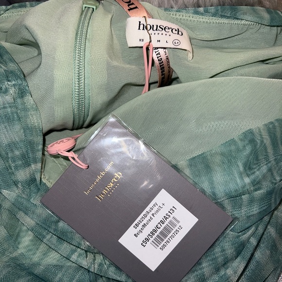 House of CB Aubrey Ivy Print Ruched Mesh Mini Skirt - Picture 15 of 15